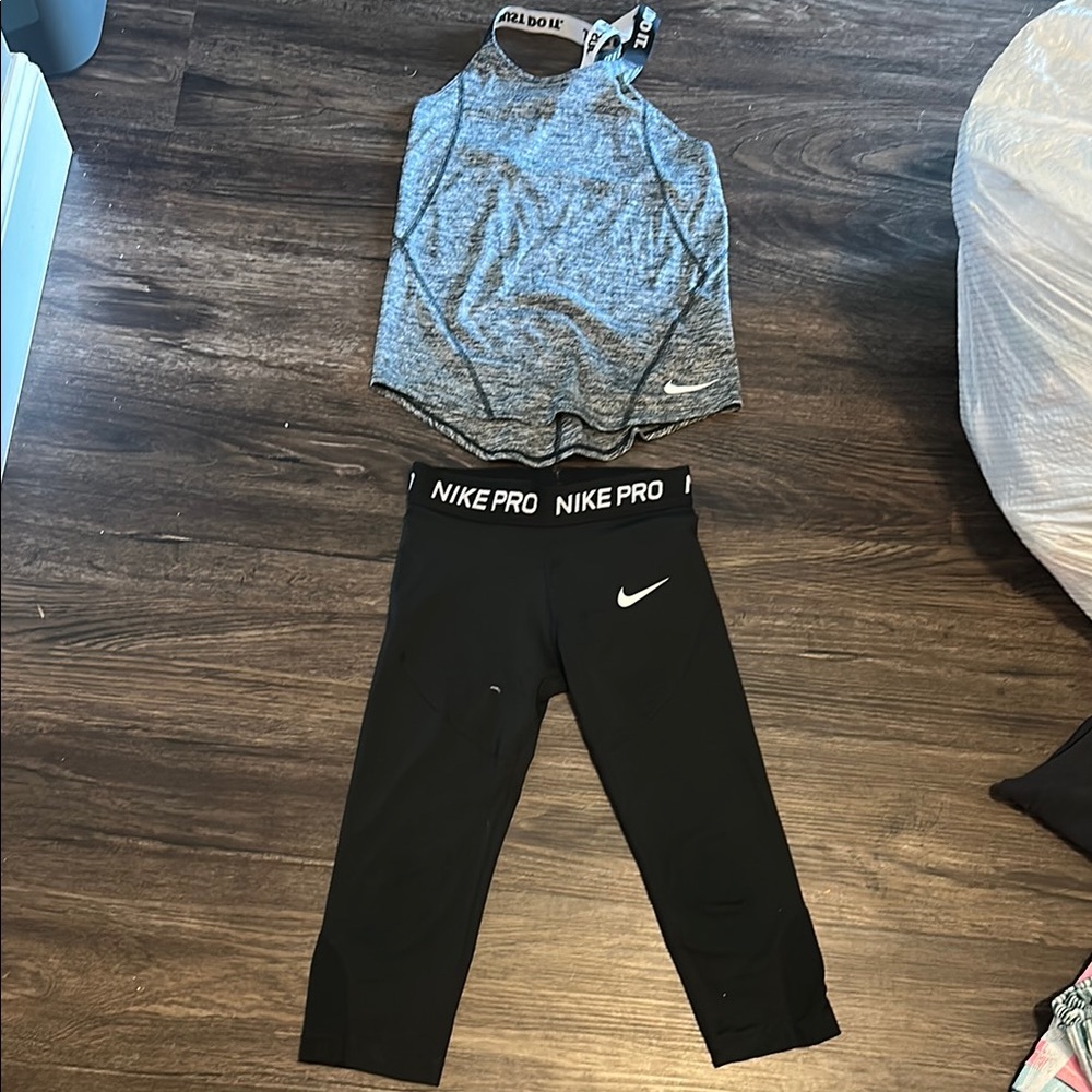 Nike Pro Women's Black Pants